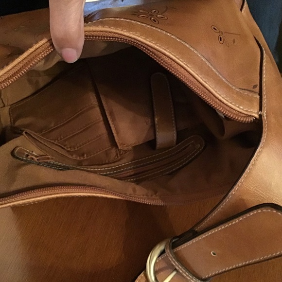 Leather Adjustable Shoulder Handbag - Picture 4 of 4